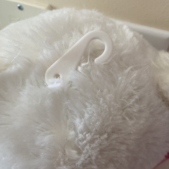 NWT Beautiful Valentines Teddy Bear - Picture 2 of 4